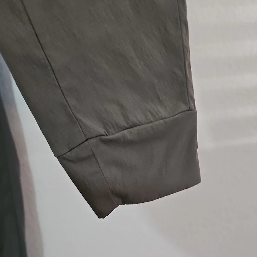 Athleta Trekki North Jogger Pants, Olive Green, Womens 2 - Picture 4 of 8